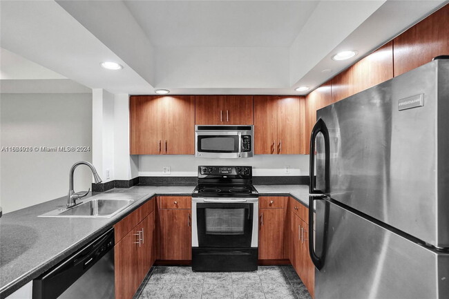 Photo - 100 N Federal Hwy Condo Unit 100