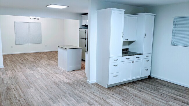 Photo - 13 Flamenco Cir