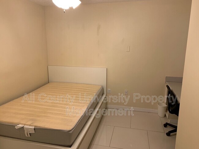 Photo - 2601 SW Archer Rd Unit A304