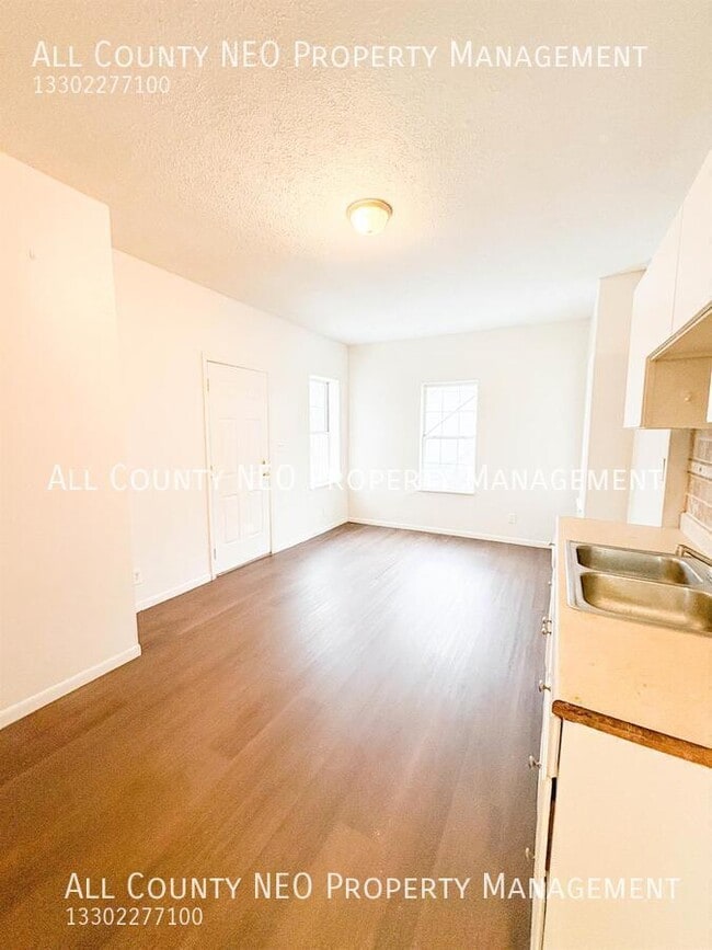 Photo - 4116 Denison Ave Unit Down