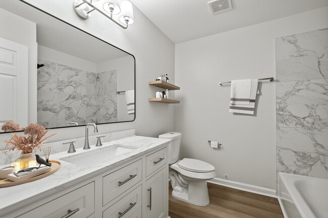 Photo - Plymouth Collection