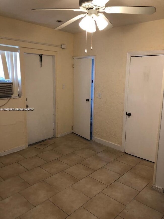 Photo - 5411 Ravenswood Rd Unit 7a