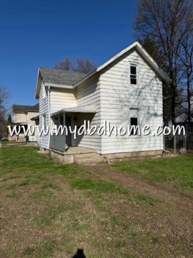 Building Photo - 2532 Miner St