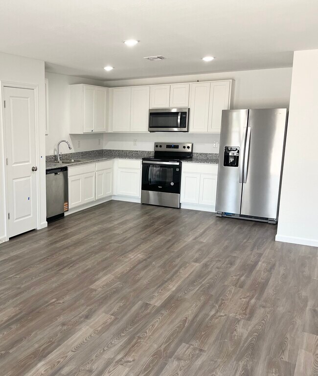 Photo - 711 Dylan Ct