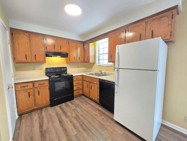 Photo - 351 Peabody Dr