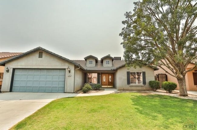 Building Photo - Charming 4 Bedroom Home in Southwest!