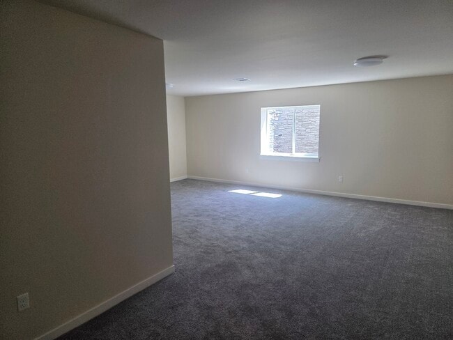 Photo - 1400 Edington Ave