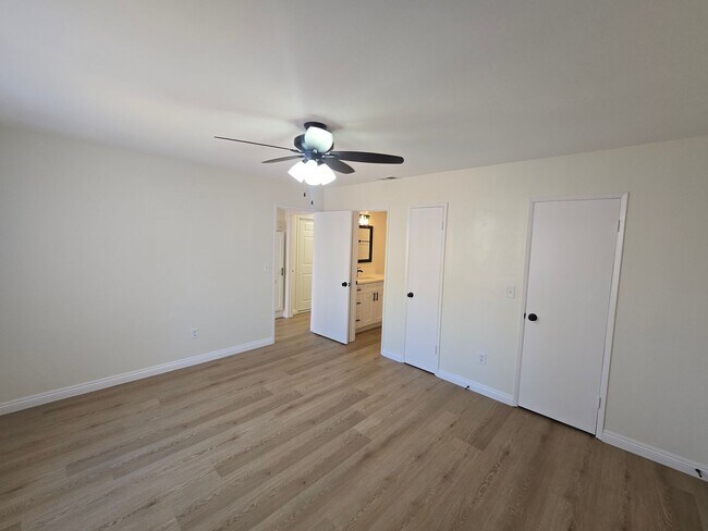 Photo - HUNTINGTON314 Unit B