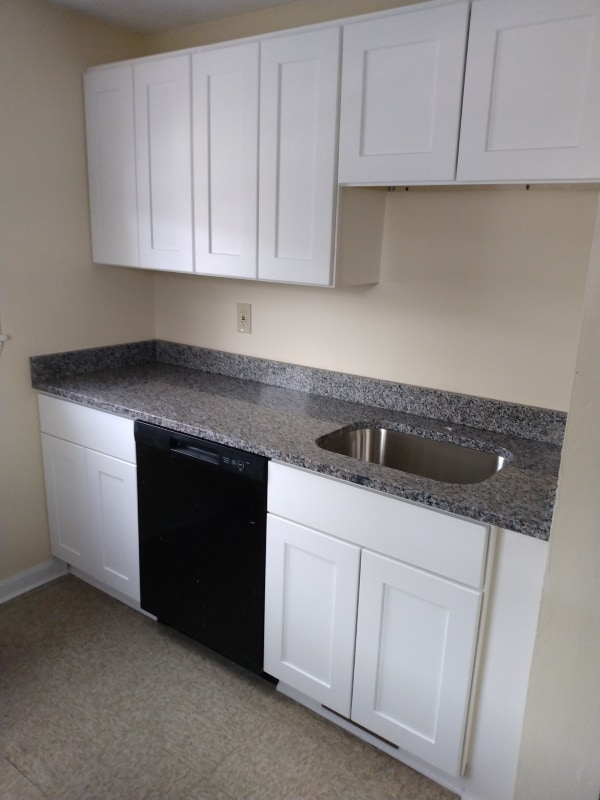 Photo - 107 University Ave Unidad 4