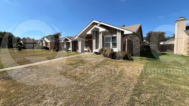 Photo - 1517 Yorkshire Dr