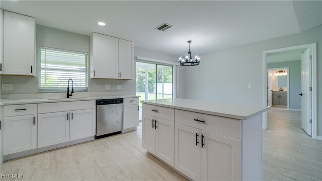 Photo - 1416 SE 2nd Ave