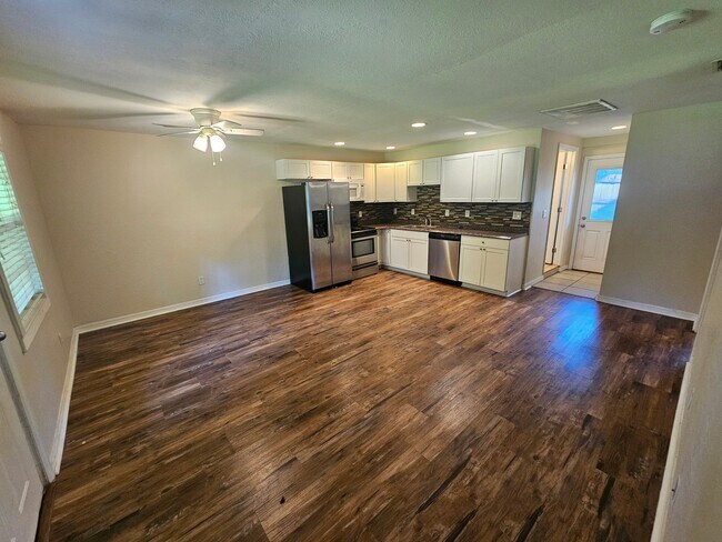 470 Forest Ave