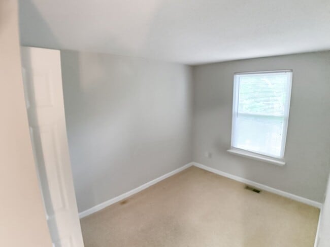 Photo - STERLNGWRTH4210 Unit 1