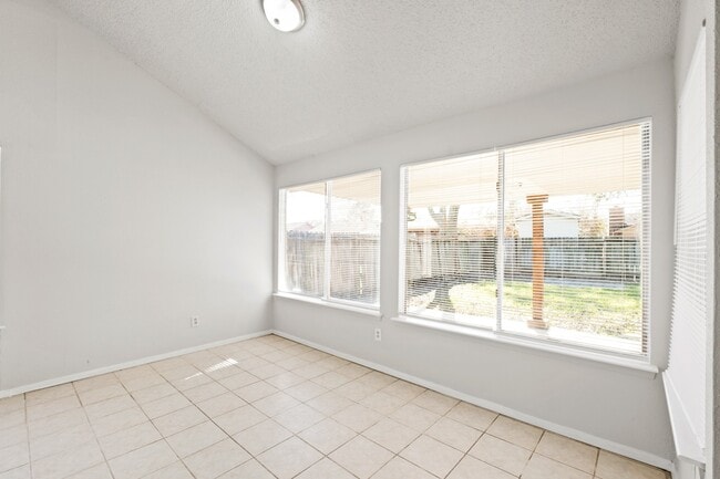 Photo - 7522 Sorbete Dr