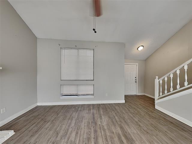 Photo - 1506 Briarpath Ln