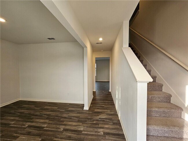 Photo - 504 Pemberton St