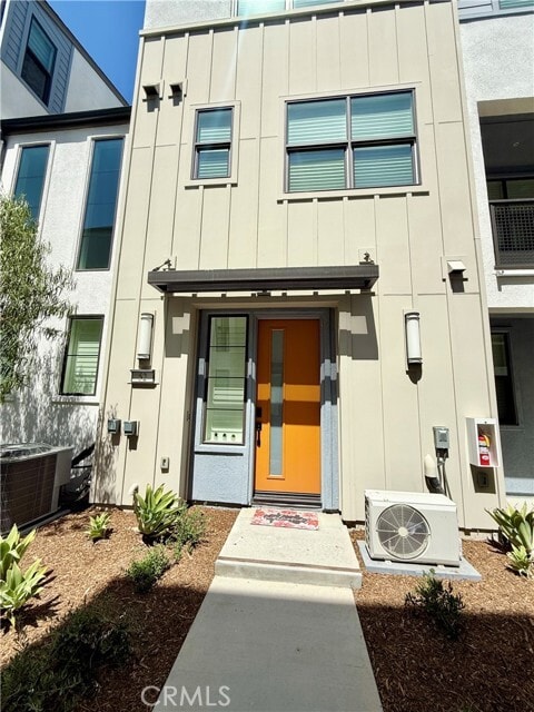 Building Photo - 964 N Divino Privado Rental