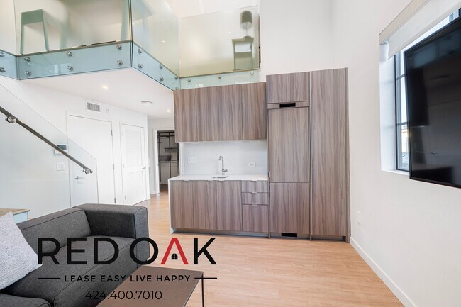 Photo - 11649 Mayfield Ave Unidad 2D