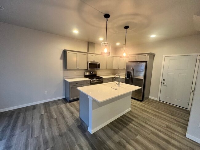 Photo - 2223 Eversull Ln