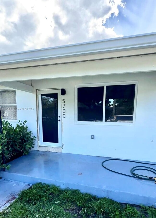 Building Photo - 801 NW 57th St Rental