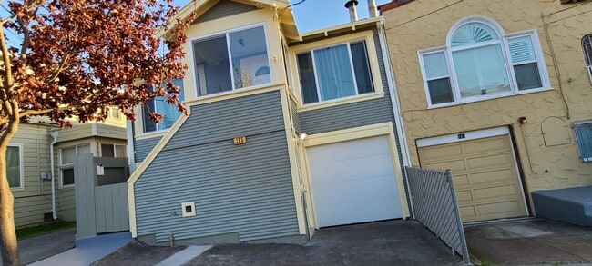 Building Photo - 155 Vista Grande Ave Unit 155 Vista Grande Ave