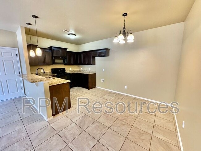 Photo - 115 Bison Ct Way