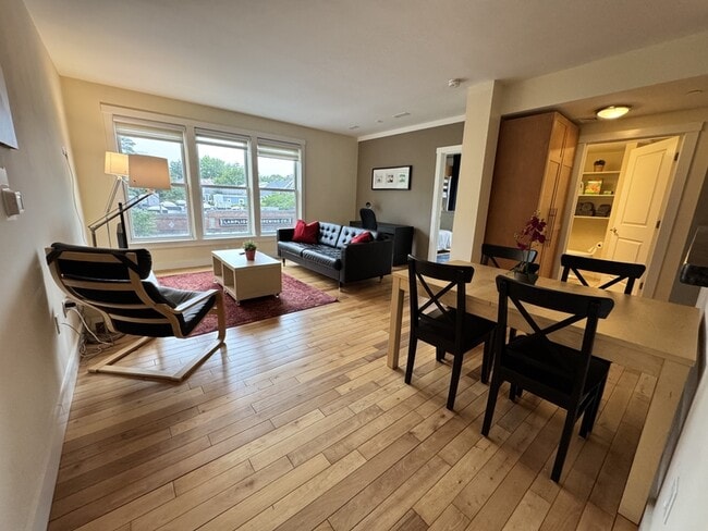 Photo - 277 Broadway Condo Unit 31