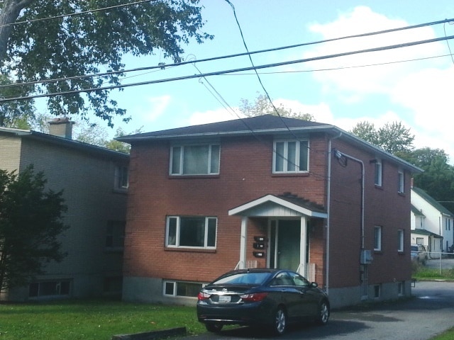 Building Photo - 46 Collingwood St Unit 3