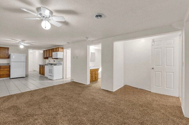 Photo - 2321 Harvest Ln