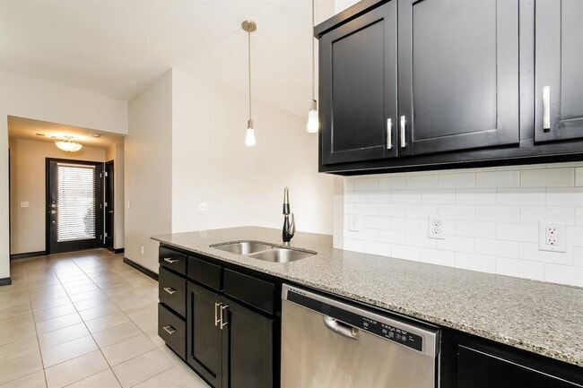 Photo - 10512 NW 35th St