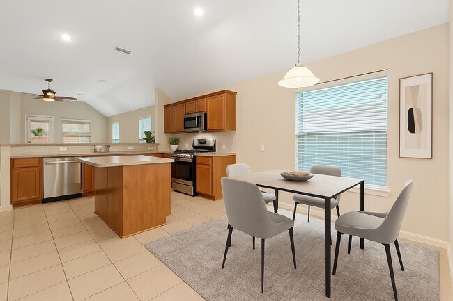 Photo - 7923 Thorncroft Manor Ln