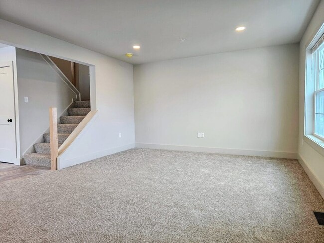 Photo - 950 N 9th St