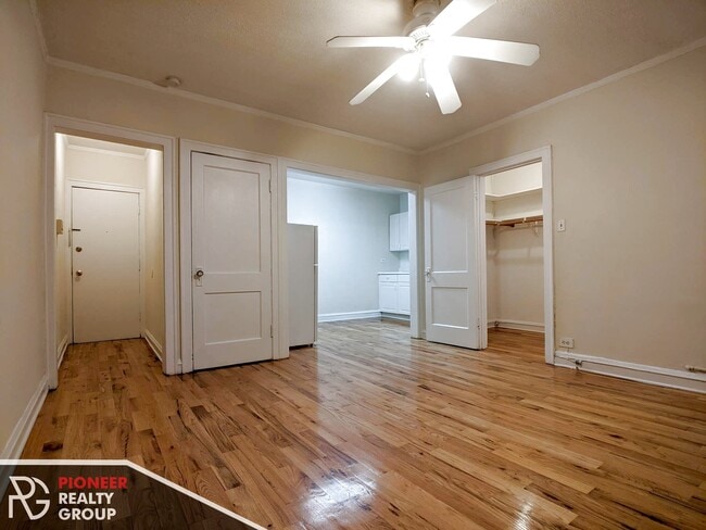 Photo - 546 W Wellington Ave