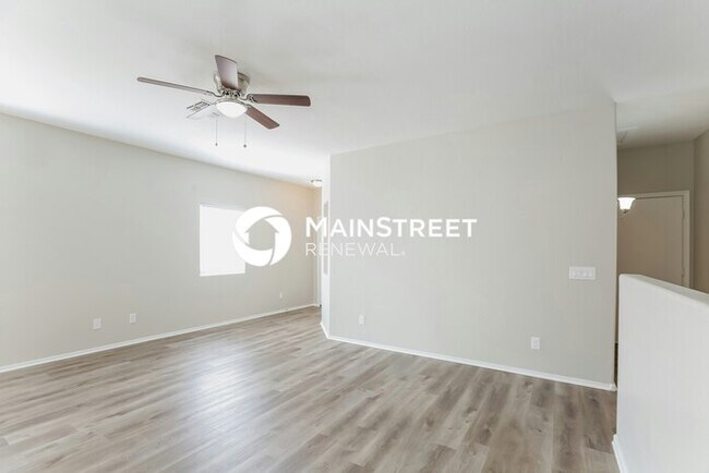 Photo - 3 Bedroom Pet-Friendly Home in Phoenix, AZ with Main Street Renewal