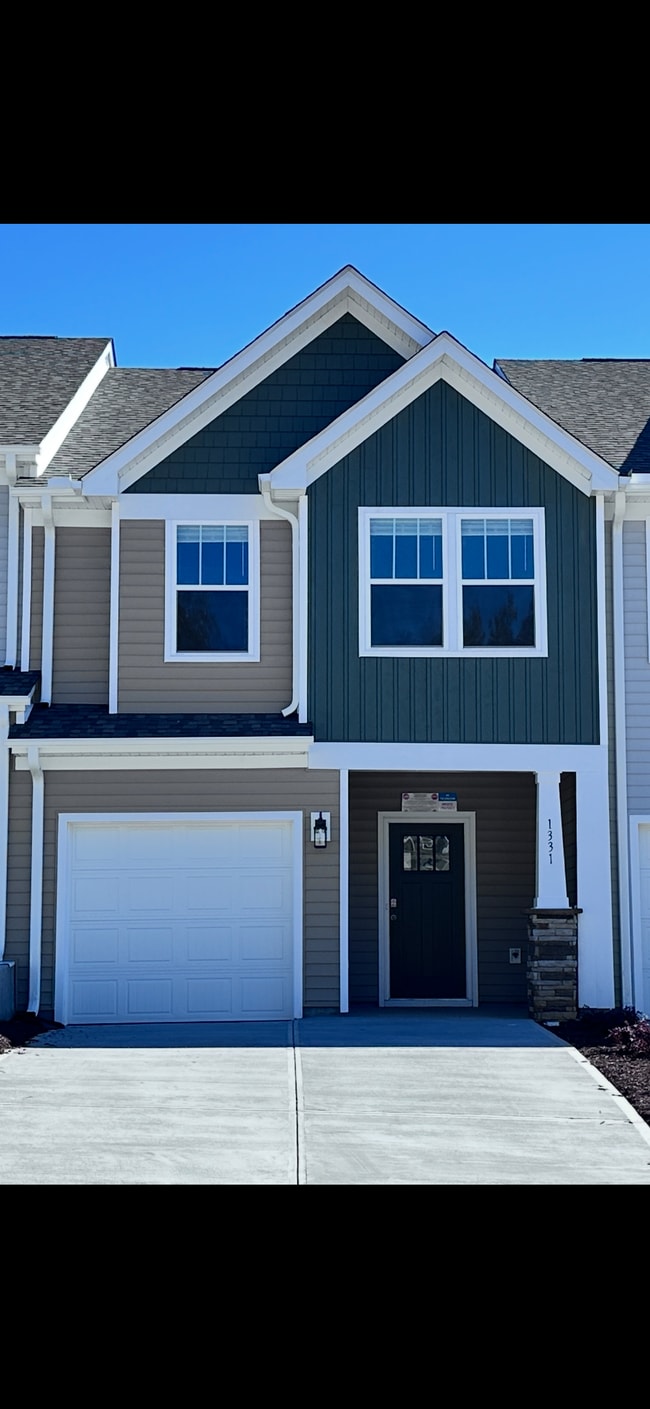 Building Photo - 1331 Maplesmith Wy