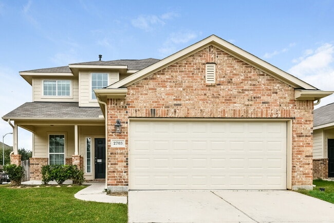 Building Photo - 2703 Sleepy Knoll Dr