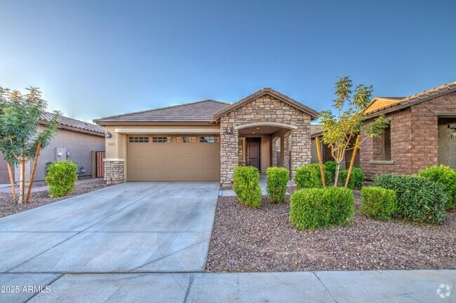 Building Photo - 9438 W Sells Dr Rental