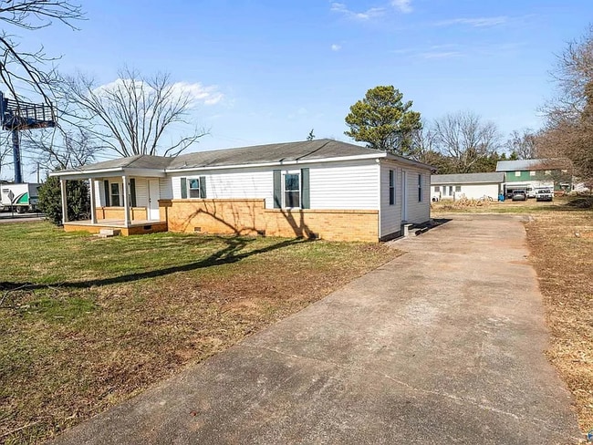 Photo - 5624 NW Oakwood Rd