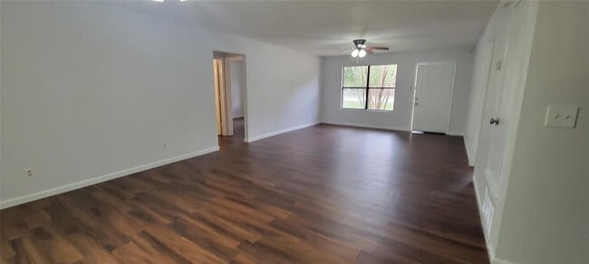 Photo - 386 Lamaloa Ln