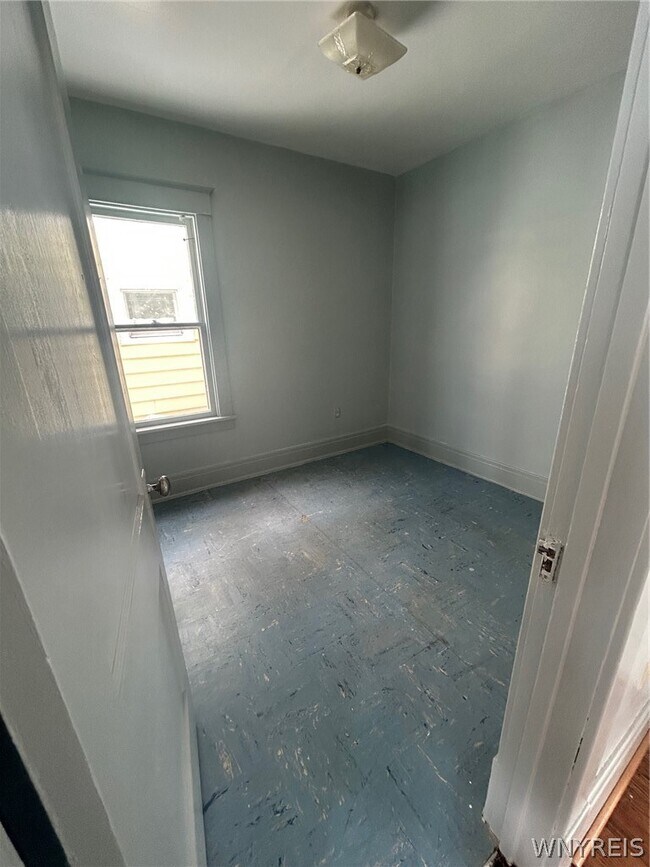 Photo - 74 Philadelphia St