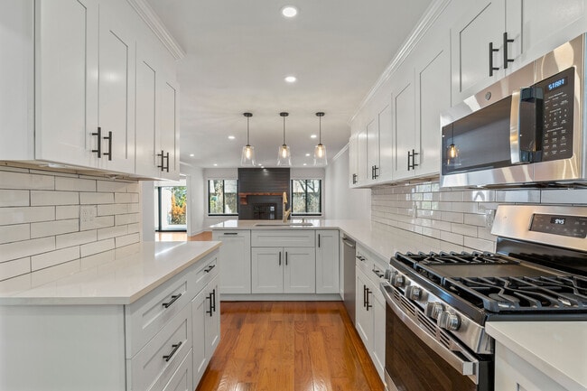 Photo - 50 Pondview Rd