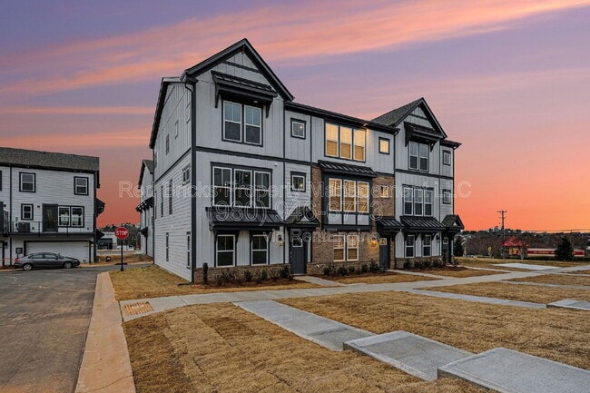 Photo - 2007 Hawksworth Ln