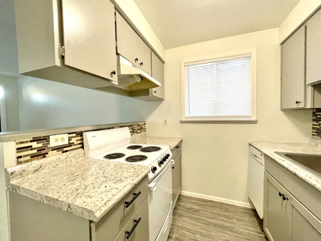 Photo - 2134 E Cataldo Ave