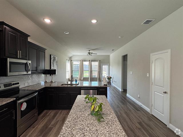 Building Photo - 2209 Derringer Dr Rental