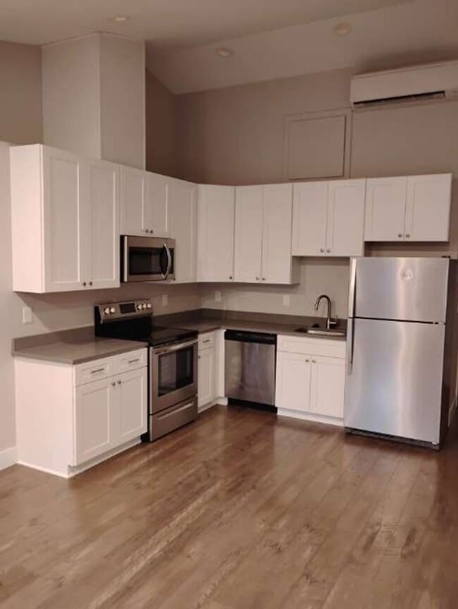 Photo - 00830 Unit 306