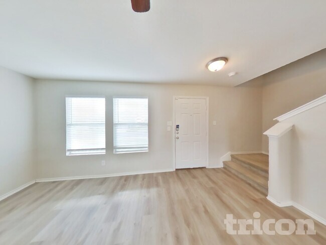 Photo - 7715 Shining Glow