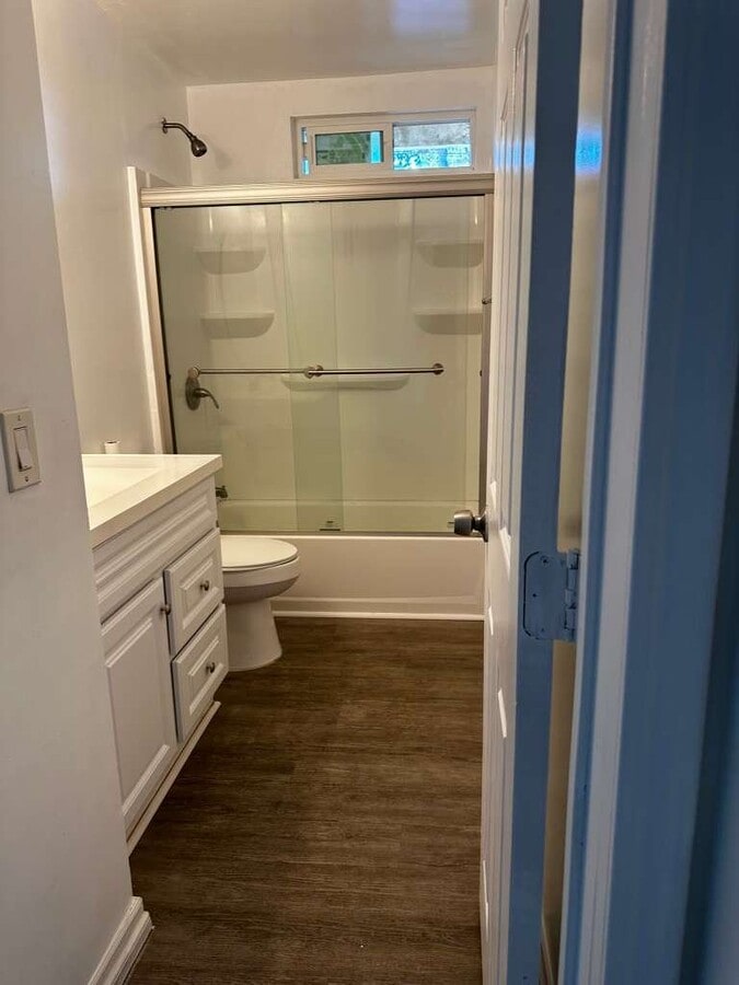 Photo - 9490 Elm Ave