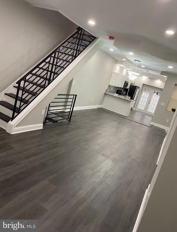 Photo - 3040 W Berks St