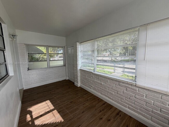 Photo - 890 NW 55th St Unit 1