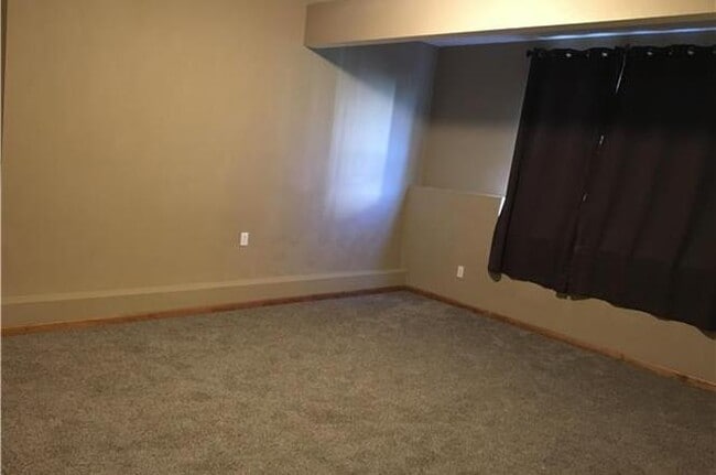 Photo - 1126 nw scenic dr